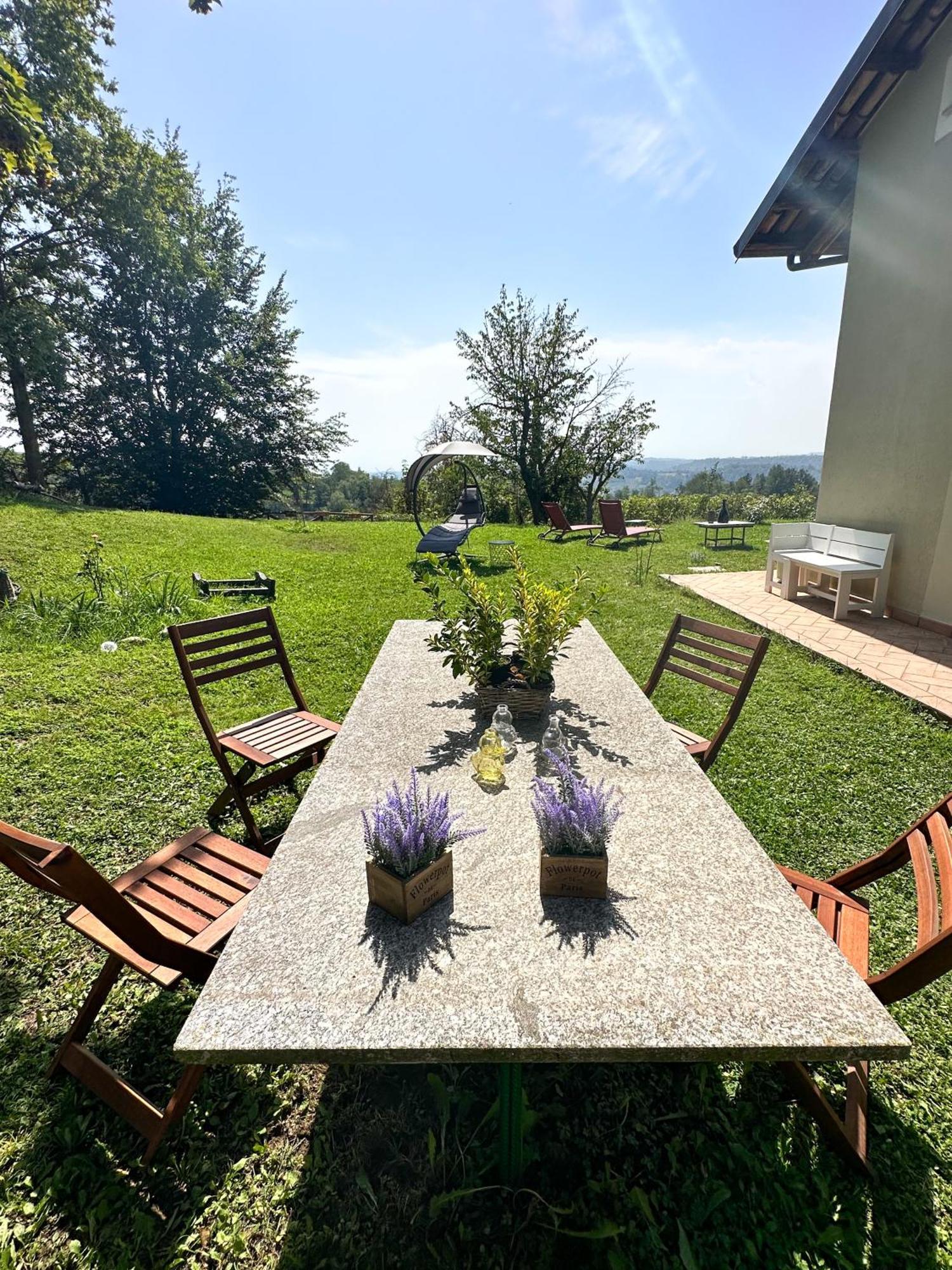 Just Langhe Casa Barolo Villa Novello Exterior photo